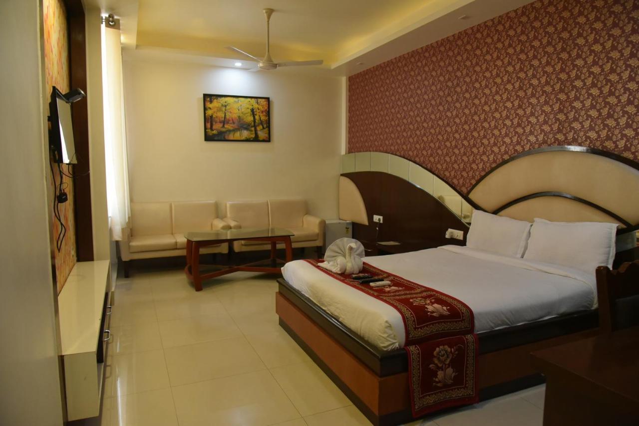 Hotel Vitthal International, Prayagraj Bagian luar foto