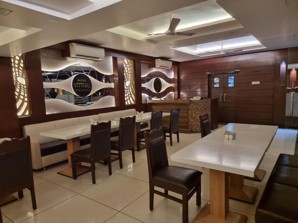 Hotel Vitthal International, Prayagraj Bagian luar foto